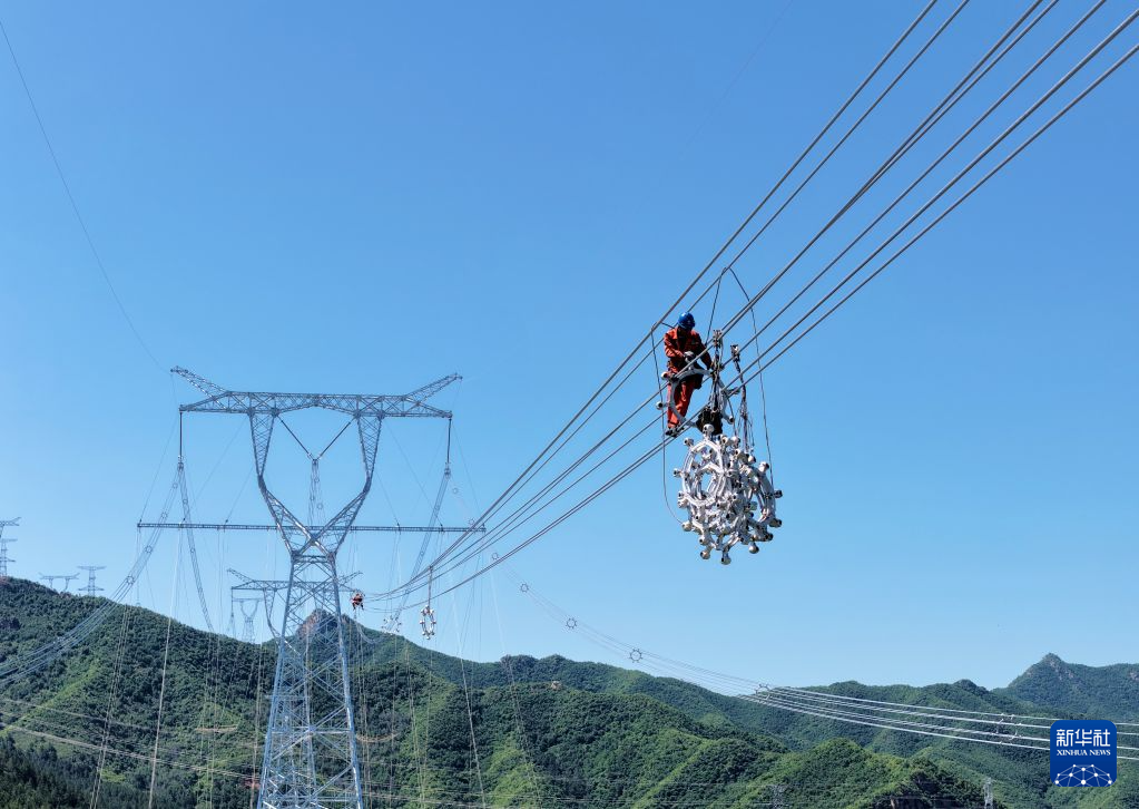 大同—怀来—天津南1000千伏特高压输电线路工程施工忙