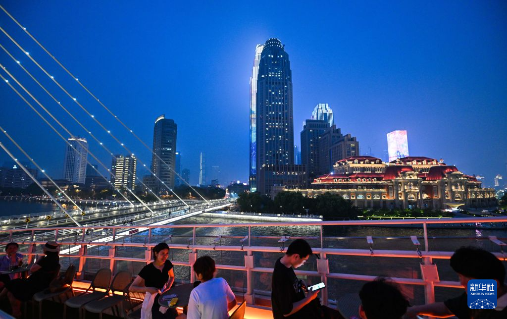 海河畔新空间激活夏日夜消费