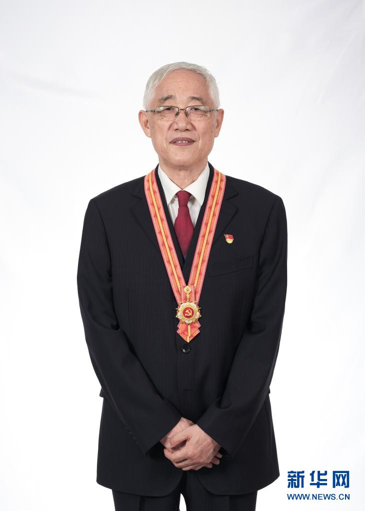 革命后代李宏塔:传承红色家风 坚守为民初心 革命后代李宏塔:传承红色家风 坚守为民初心