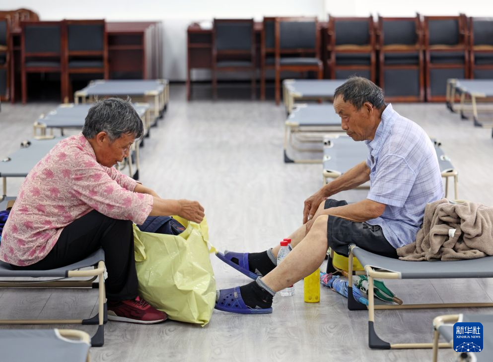 台风“巴威”带来风雨影响 多地全力部署筑牢防线