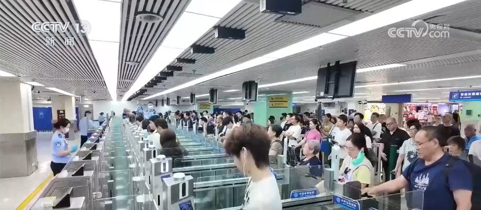 51.05亿手、3.69亿人次……多维亮眼数据“数”说上半年中国经济发展蓬勃活力