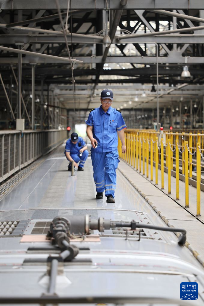 暑运检修忙