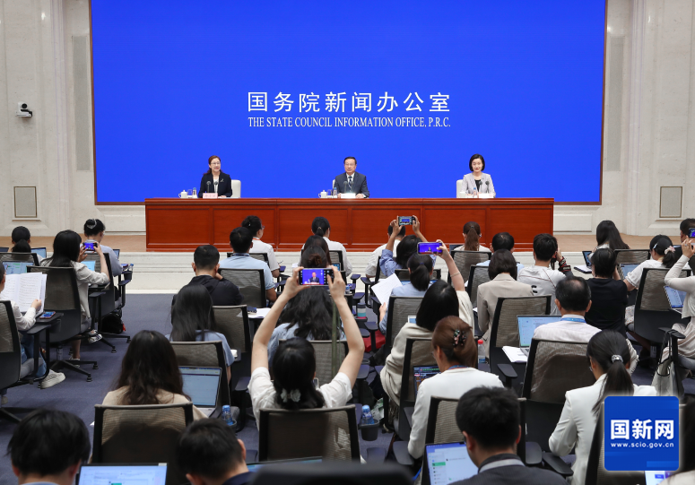 晶采观察丨同比增长4.7%!从半年报看中国经济三重底色
