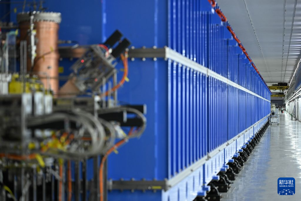 大科学装置强流重离子加速器投入试运行