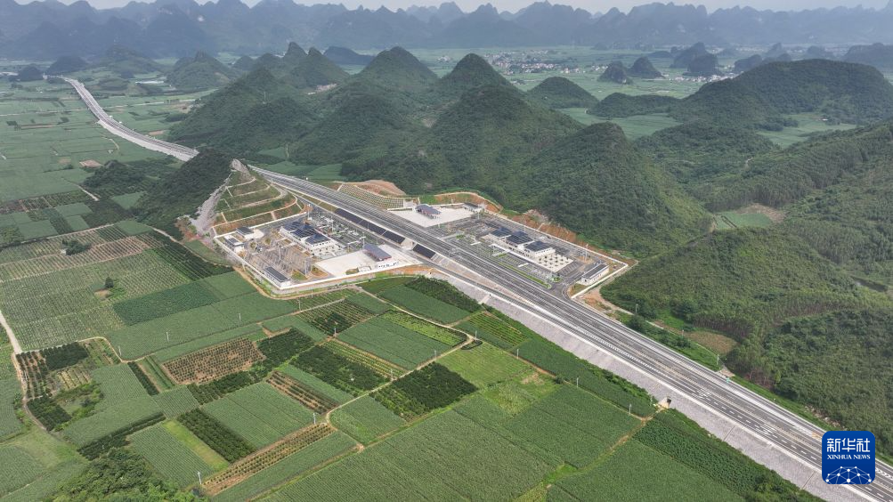 广西:皇柳高速建成通车