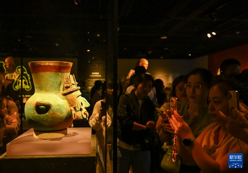 上海博物馆美洲大展迎暑期观展热潮