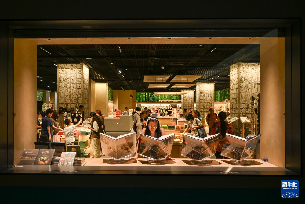 上海博物馆美洲大展迎暑期观展热潮