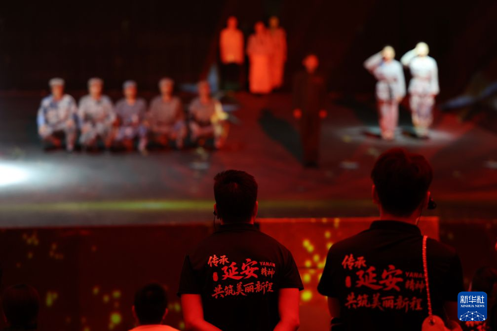 革命圣地延安迎来暑期旅游热