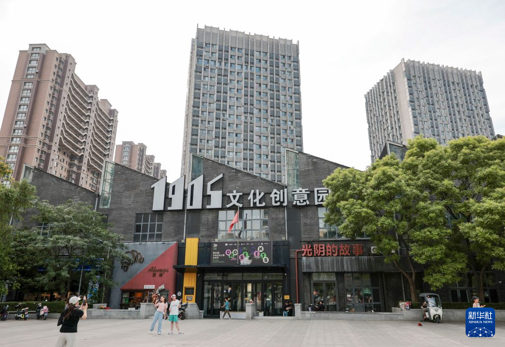 沈阳:老厂房变身文艺新空间