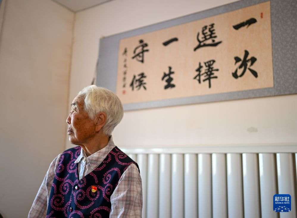 基层一线党旗红丨一次选择 一生坚守