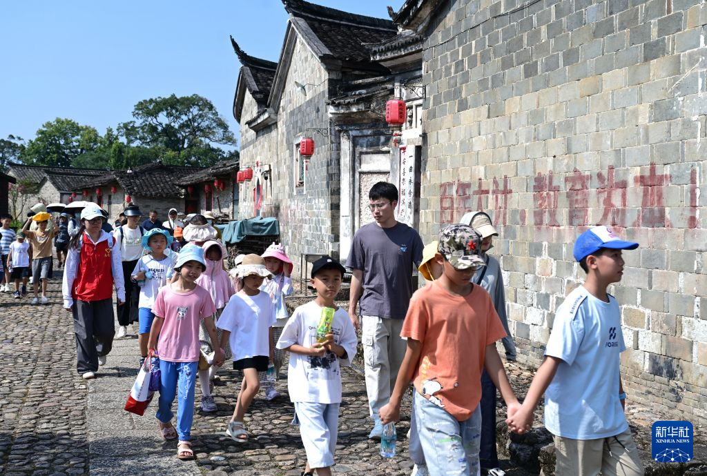 福建培田:“客家庄园”的古韵新声