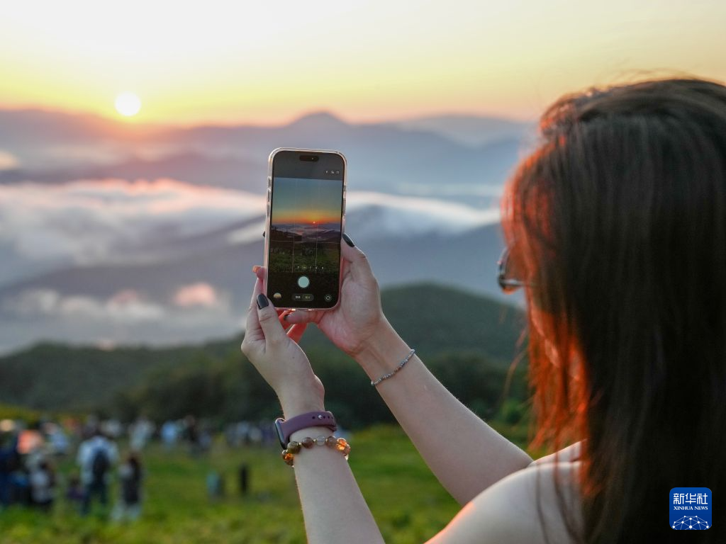 吉林:银装换绿装 滑雪场解锁“夏季运营”文旅新体验