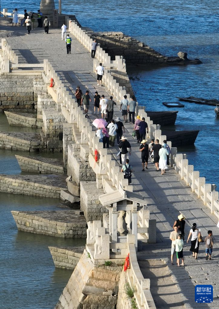 泉州洛阳桥:千年古韵与今日烟火,在此悠然相遇
