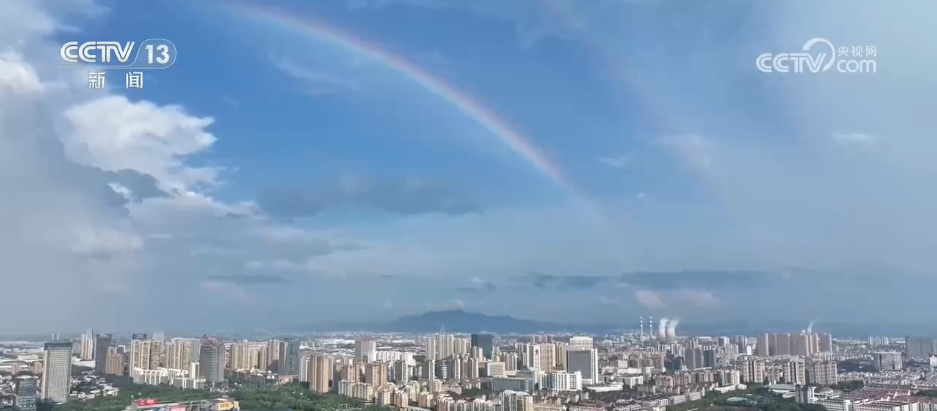 乡村消费加速升级 奔“县”消费潮有“烟火气”更有“新活力”