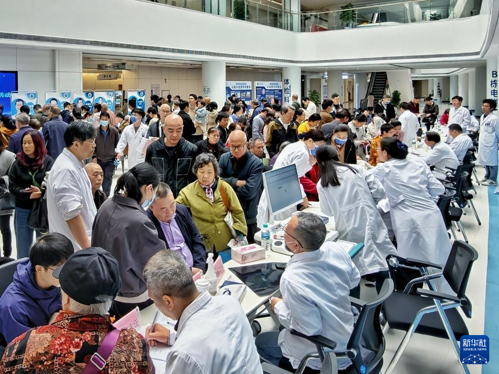 赓续长征精神 奋进复兴征程丨红土地上的新长征
