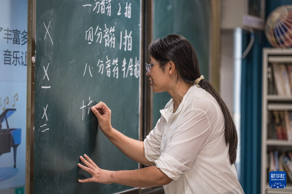 独龙江的音乐筑梦人