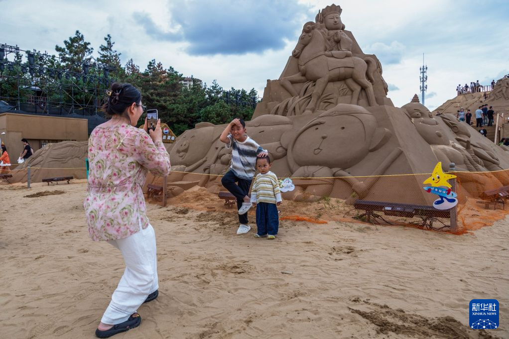 浙江舟山:碧海金沙引客来