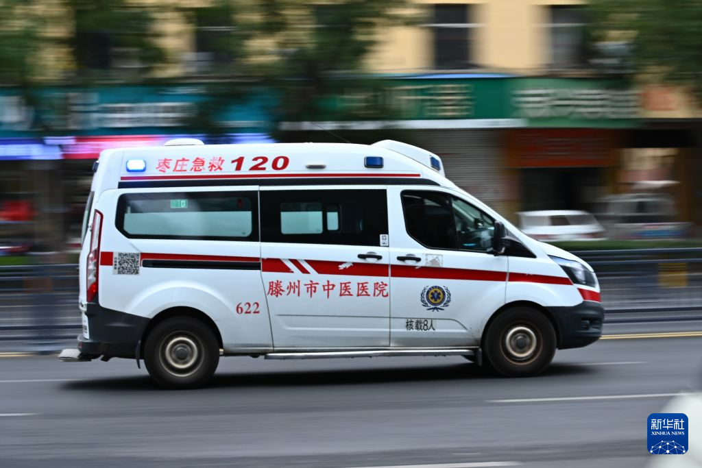 坚守岗位 护航生命