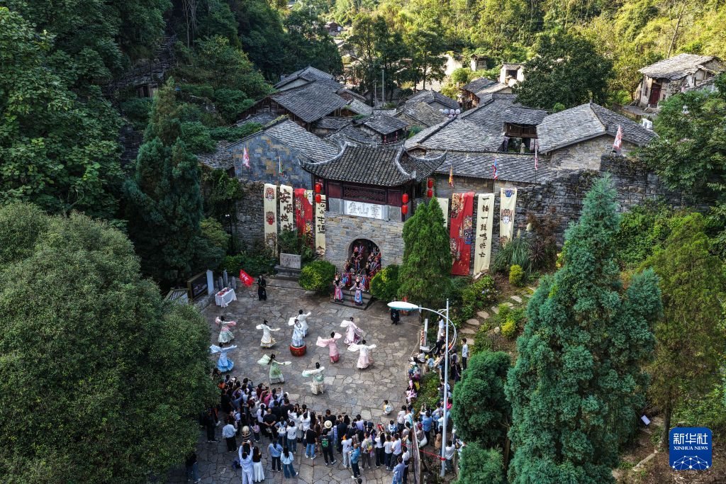 长假尾声 游兴不减