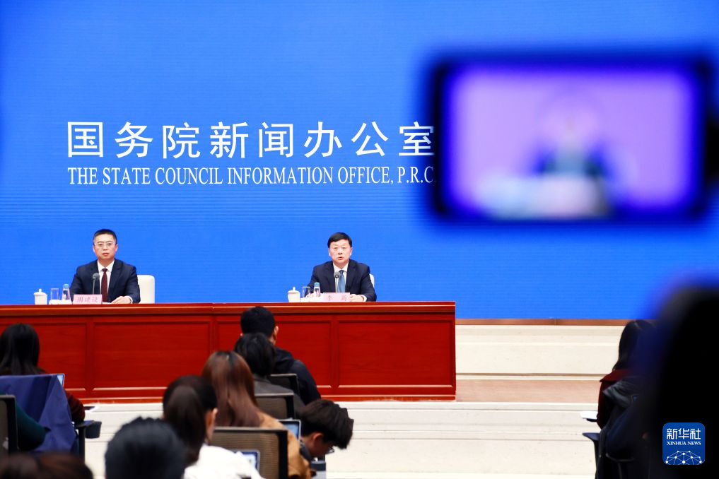 以“双碳”为牵引加快全面绿色转型——生态环境部介绍我国应对气候变化工作成效