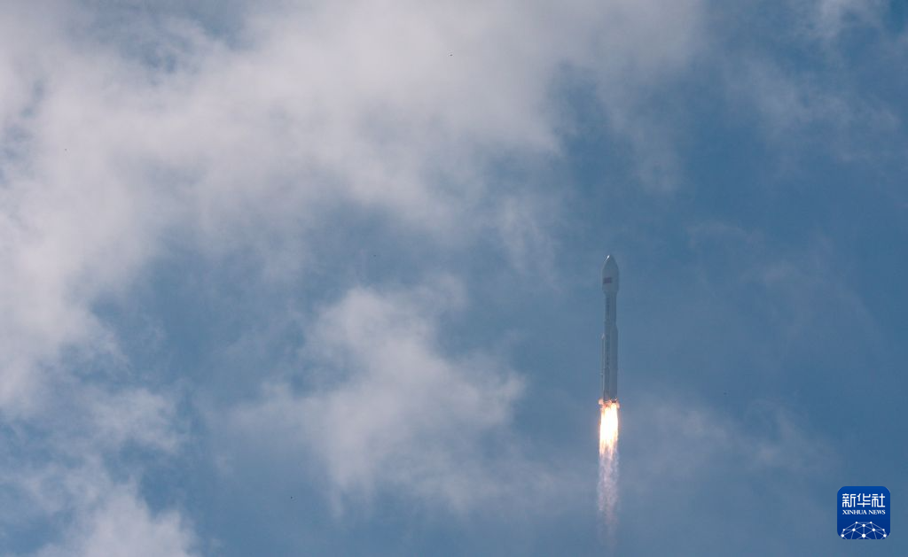 我国成功发射卫星互联网低轨28组卫星
